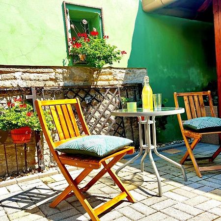 Pelsoart Apartments Кестхей Экстерьер фото
