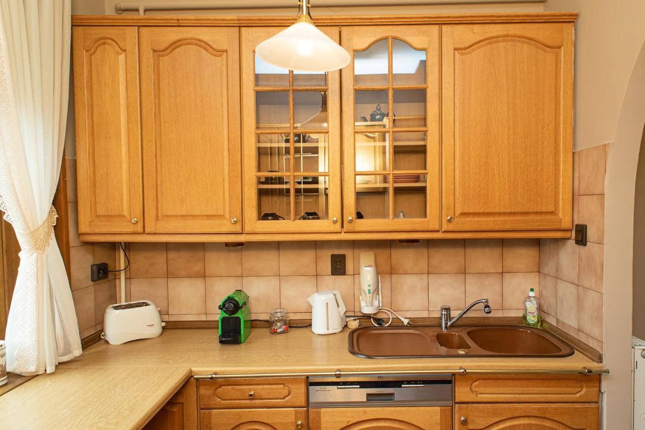 Pelsoart Apartments Кестхей Экстерьер фото